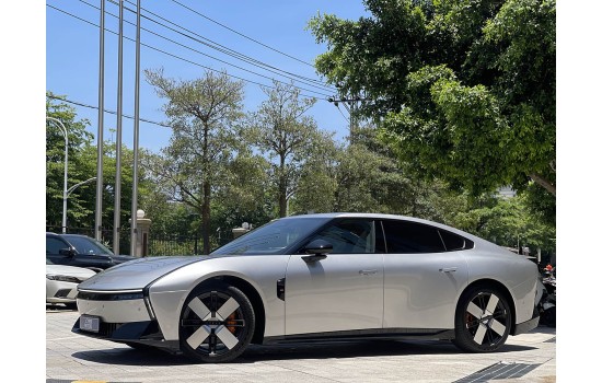 X-Peng P7 EV, 4WD High  Performance Ultra, 2025, пробіг 3 тисячі км